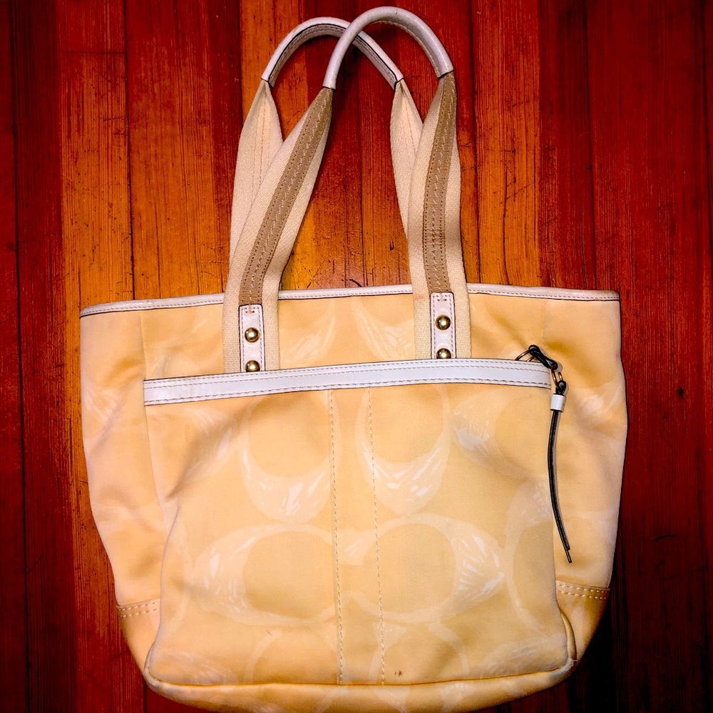 Coach Signature Scribble Cotton Sateen Tote Shoulder Bag F10805 💛